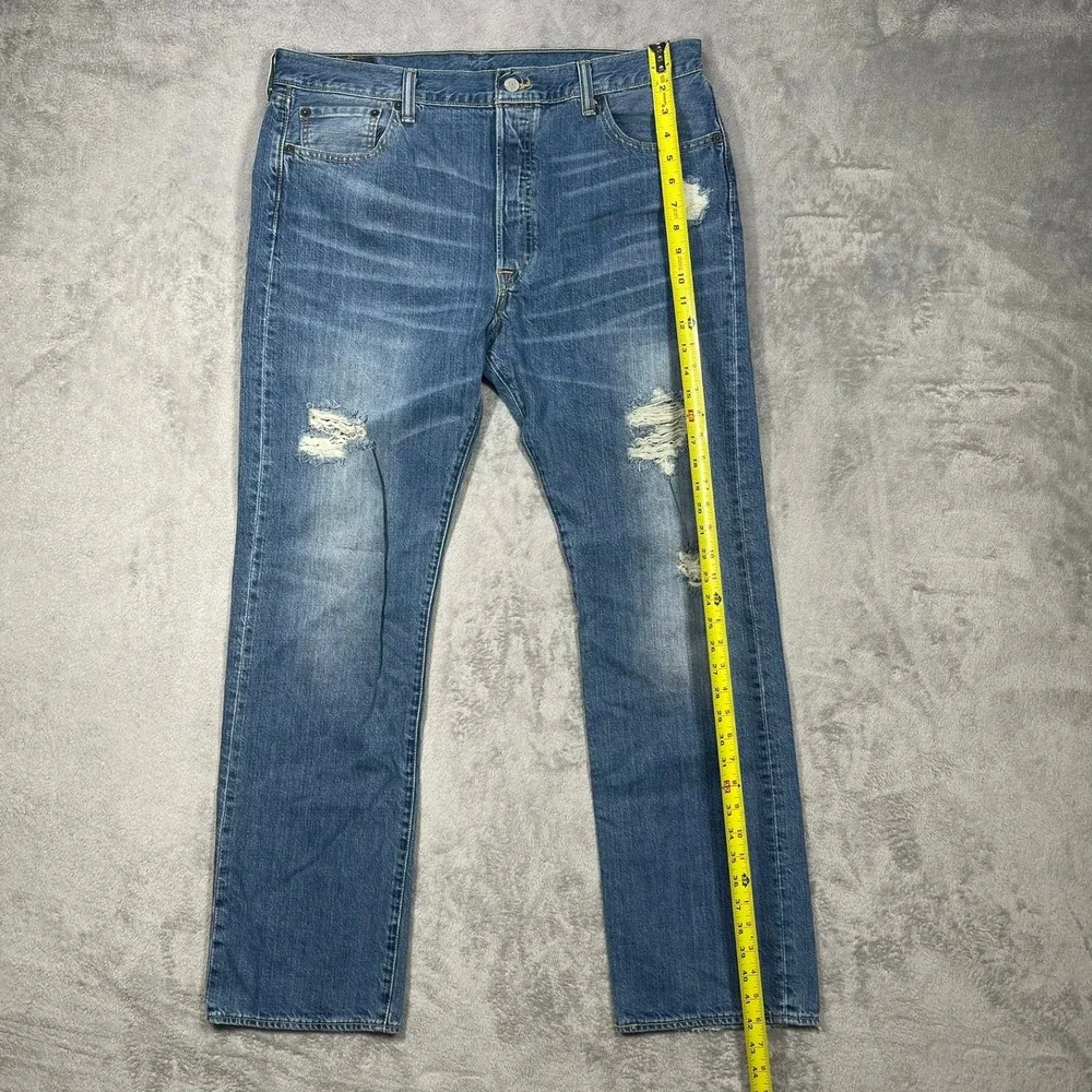Levi's 501 Jeans Mens 38x31 Blue Distressed Straight Leg Button Fly READ